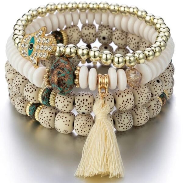 Set de 4 pulseras con piedras con mano de fatima beige